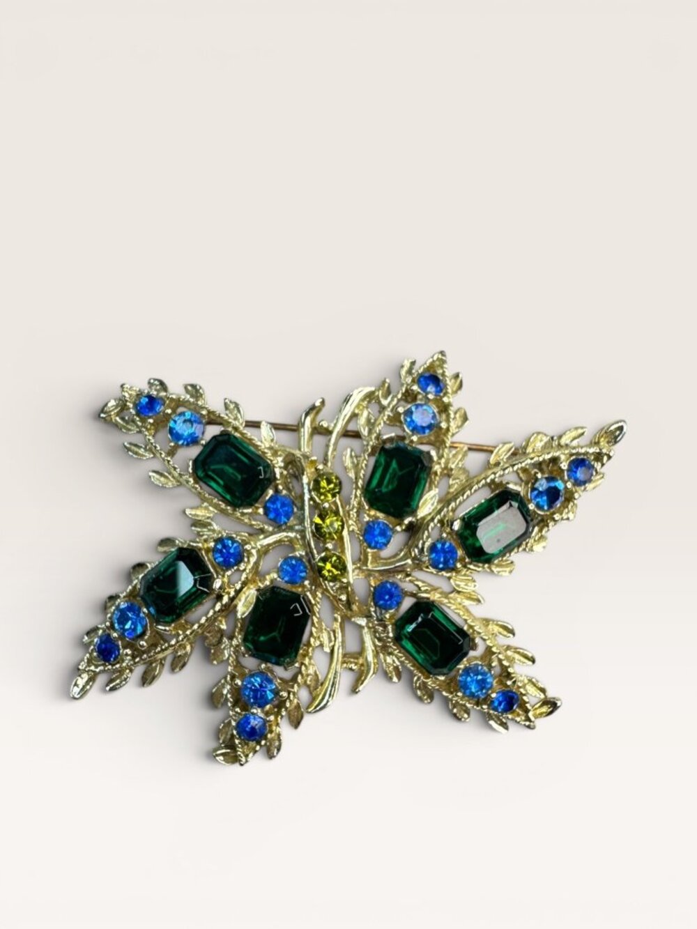 1950s Green Blue Crystal Gold Tone Abstract Foliage Brooch Vintage